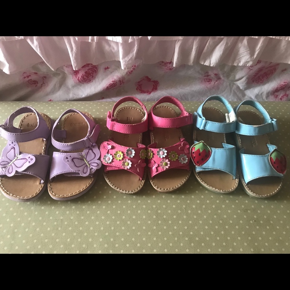 Gymboree sandals size 7 toddler